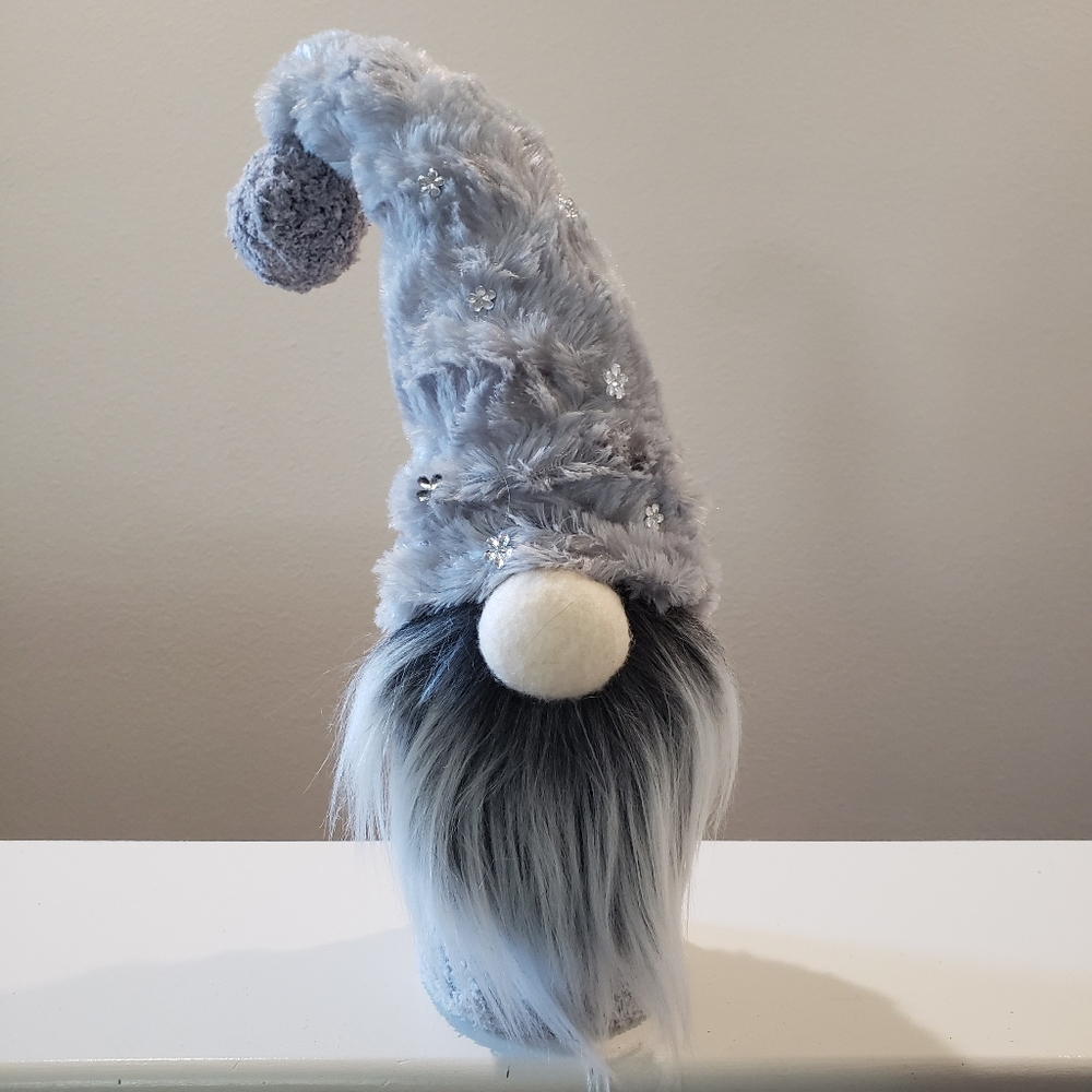 Gray gnome 15 "